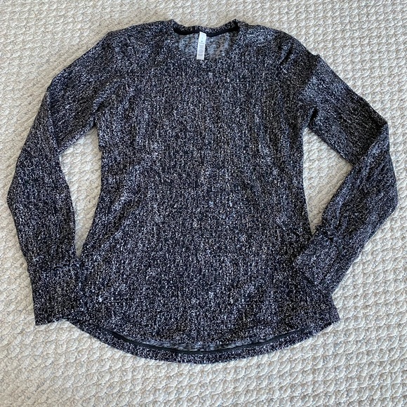 Lululemon long sleeve - Picture 1 of 4